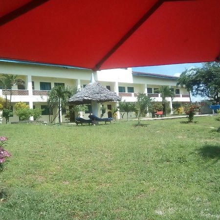 Ashari Hotel Shanzu Bagian luar foto