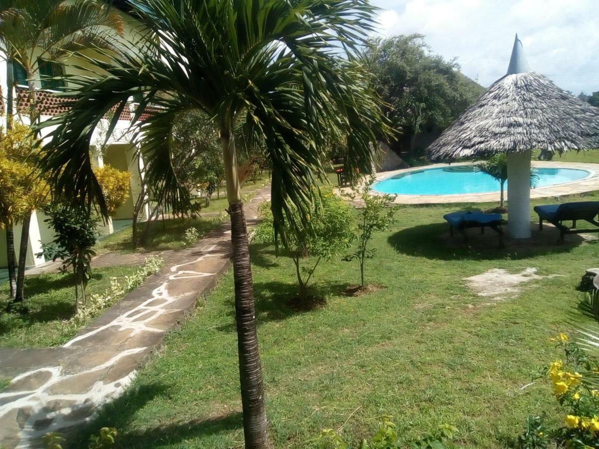 Ashari Hotel Shanzu Bagian luar foto